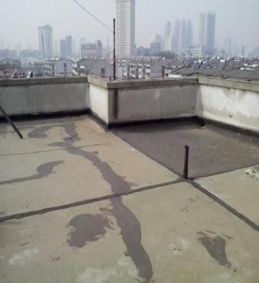 平桂漏水维修 楼顶漏水是什么原因，楼顶漏水维修方法是什么?